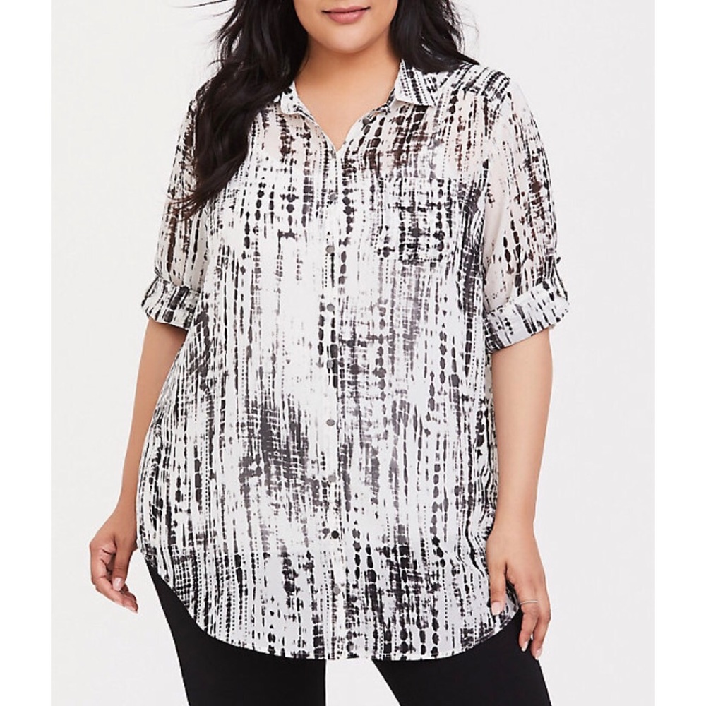 For namastacy80 PLUS SIZE NWT TORRIDE SHIRT